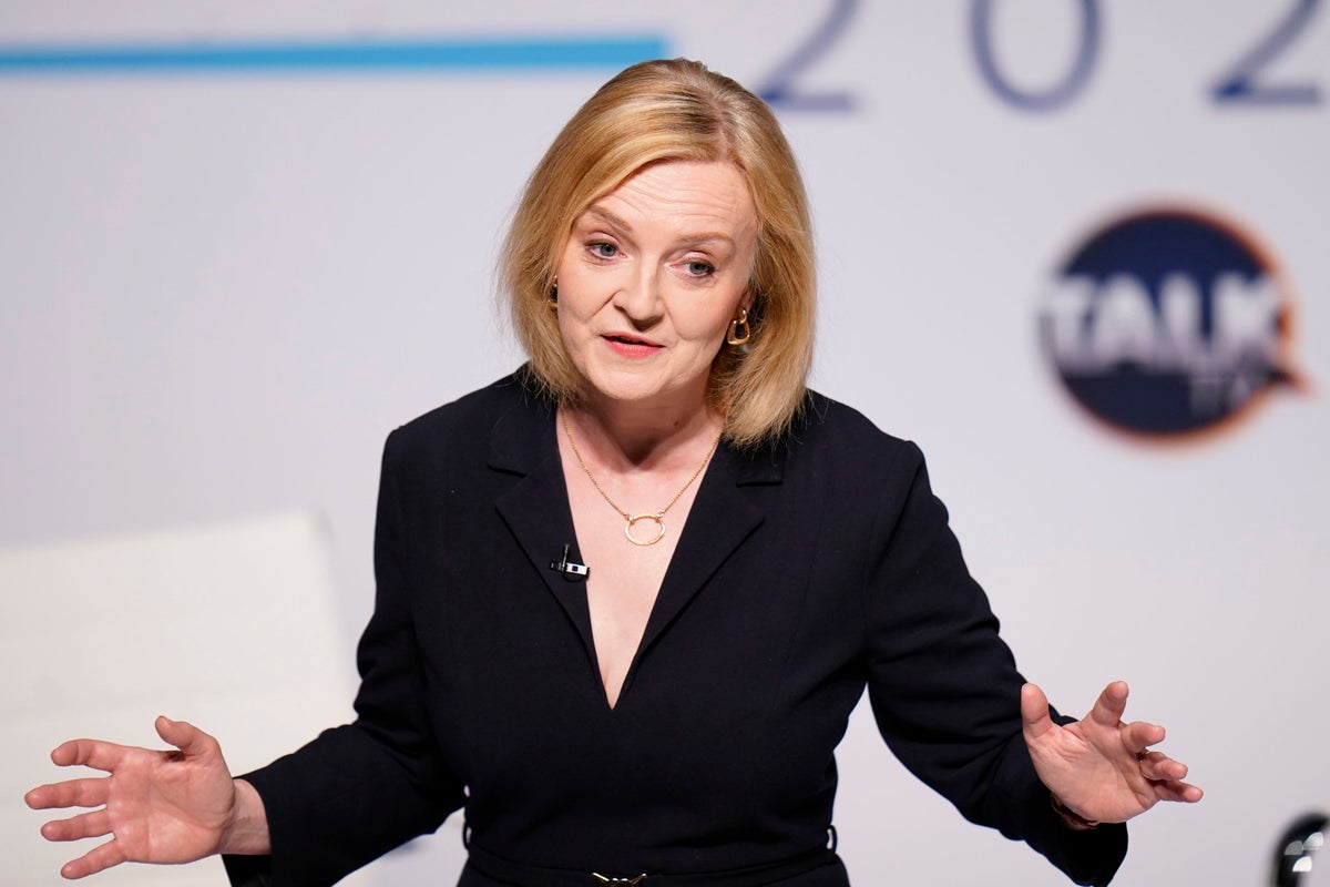 Liz Truss says she would vote to end inquiry into whether Boris Johnson misled Parliament